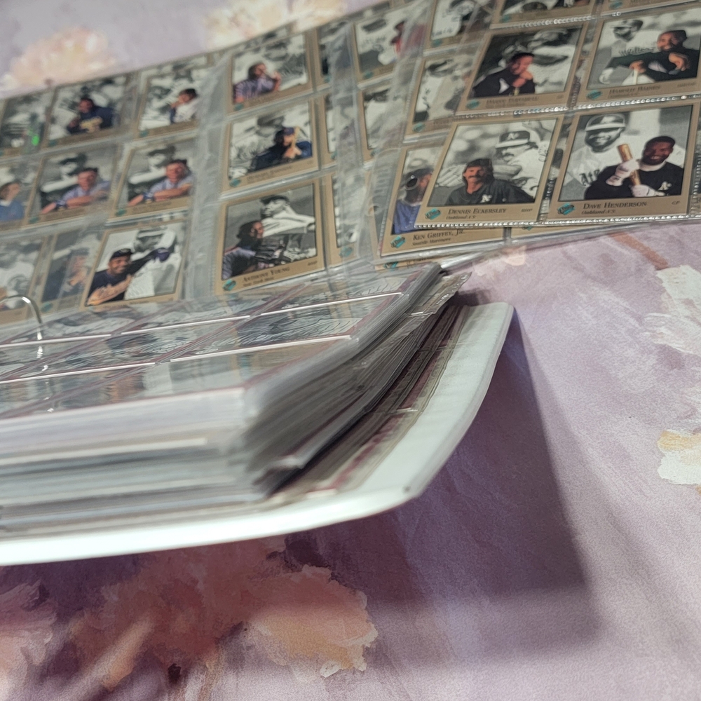 Baseball Sticker Album - Picture 4 of 10